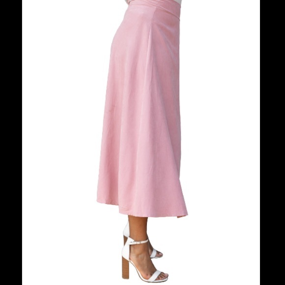 Elegant Pink Maxi Skirt - Picture 4 of 5